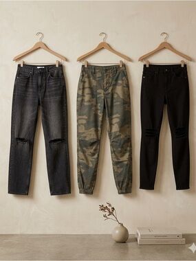 Jeans Bundle Size 24 25 BP Black Jeans AFRM Camo Joggers
